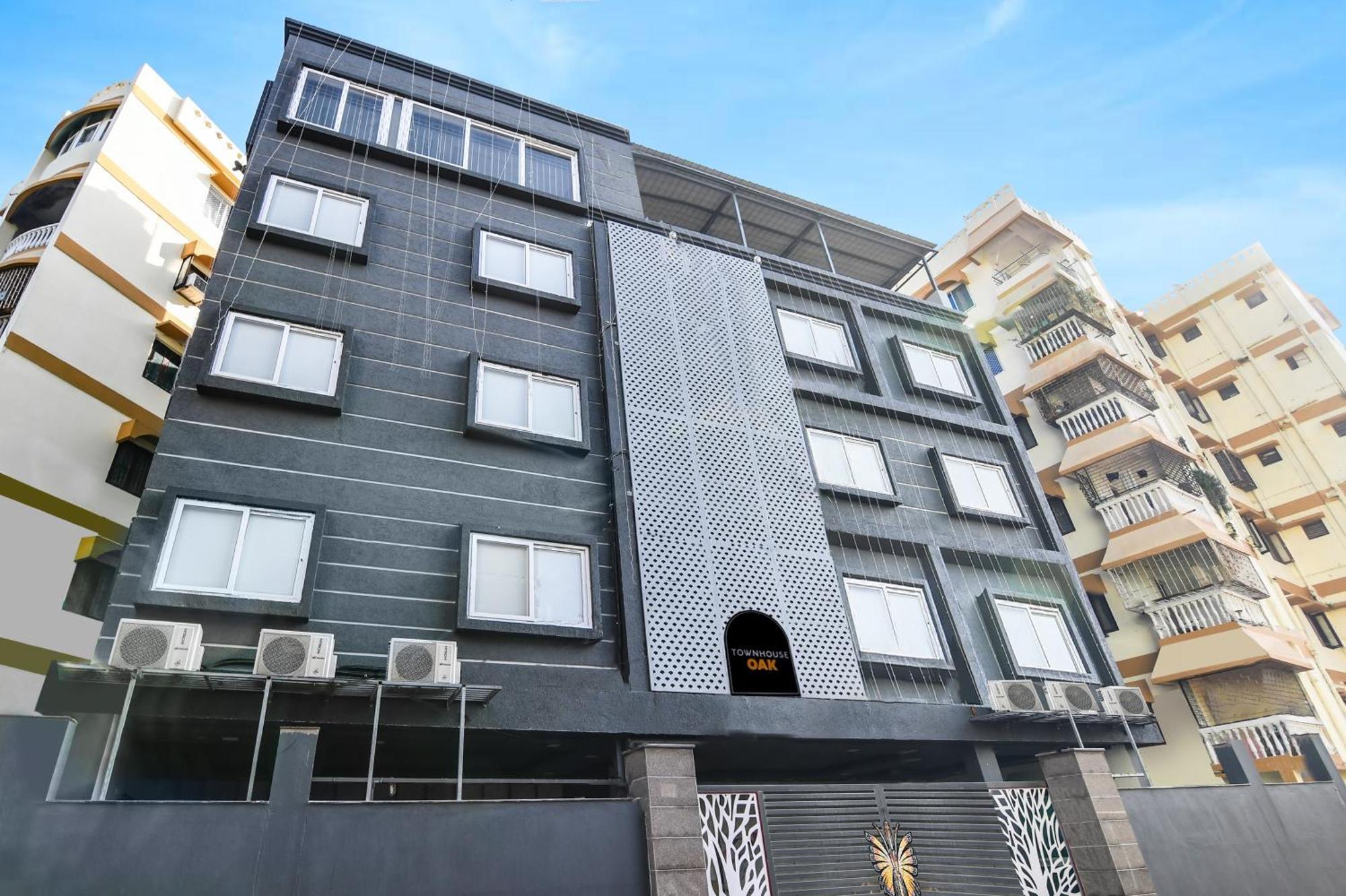 Super Townhouse Oak Sayhallo Ecstasy 布巴内什瓦尔 外观 照片