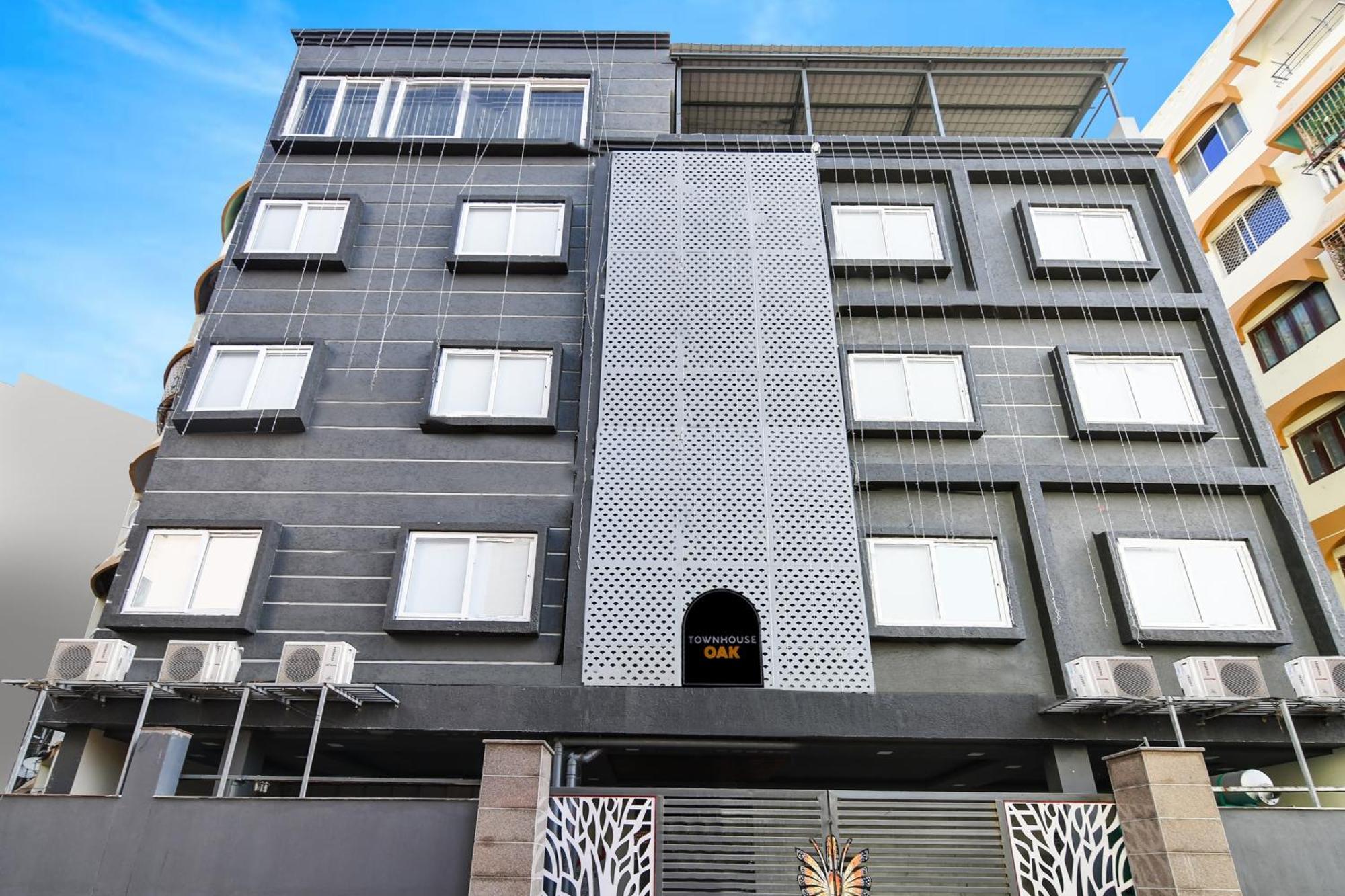 Super Townhouse Oak Sayhallo Ecstasy 布巴内什瓦尔 外观 照片