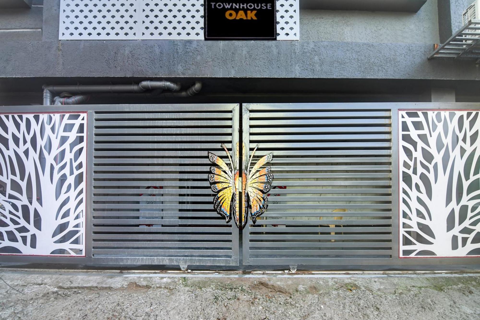 Super Townhouse Oak Sayhallo Ecstasy 布巴内什瓦尔 外观 照片