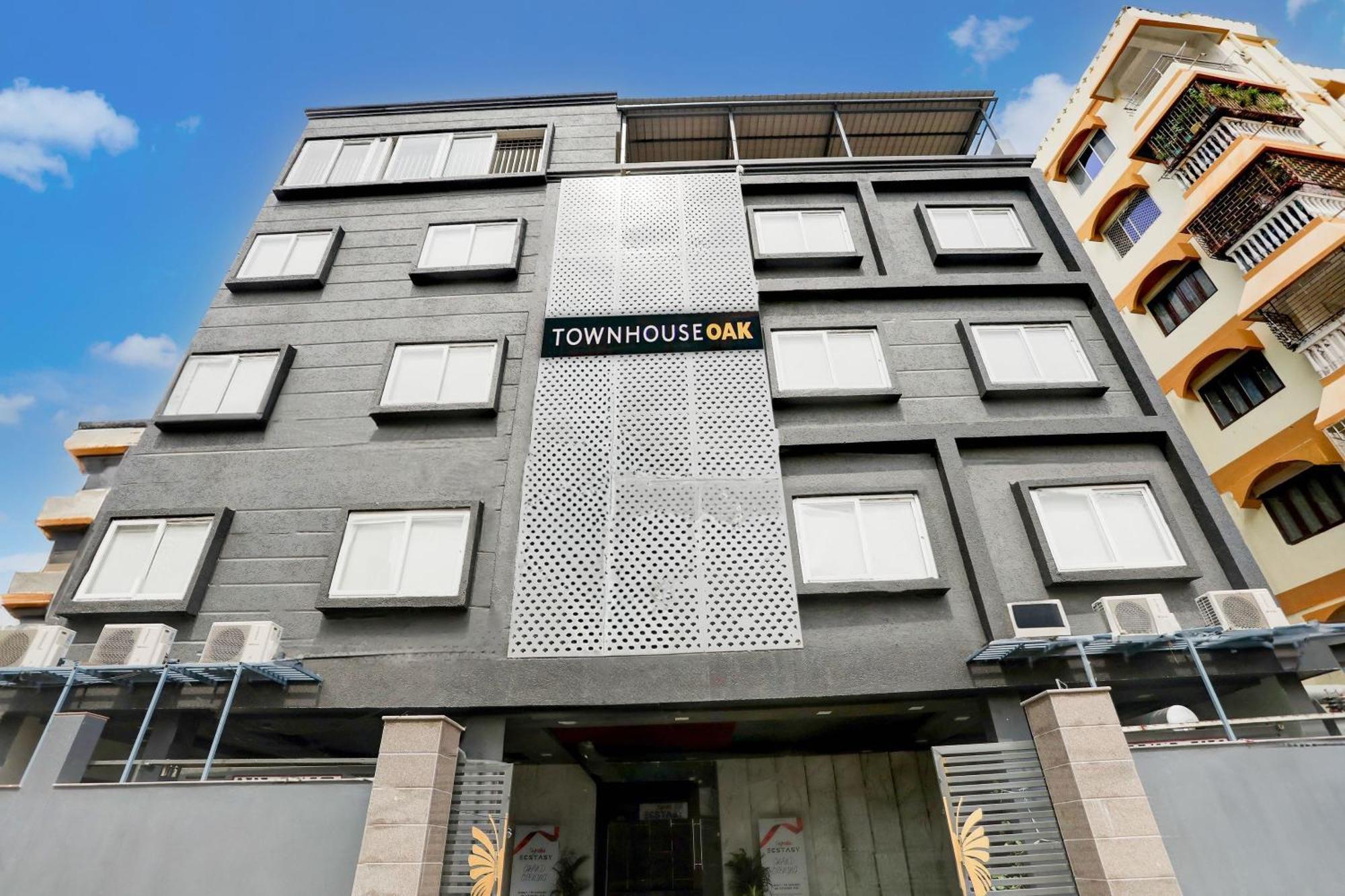 Super Townhouse Oak Sayhallo Ecstasy 布巴内什瓦尔 外观 照片